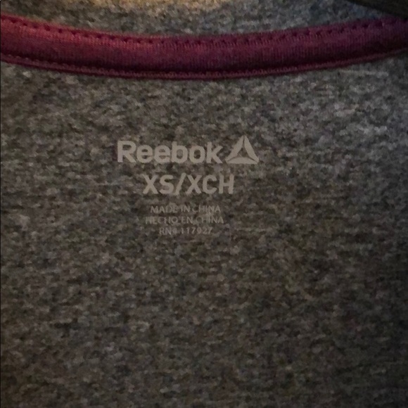 Gray and plum Reebok pull over - Picture 5 of 5